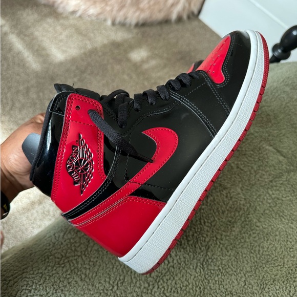 Sold - Picture 2 of 6